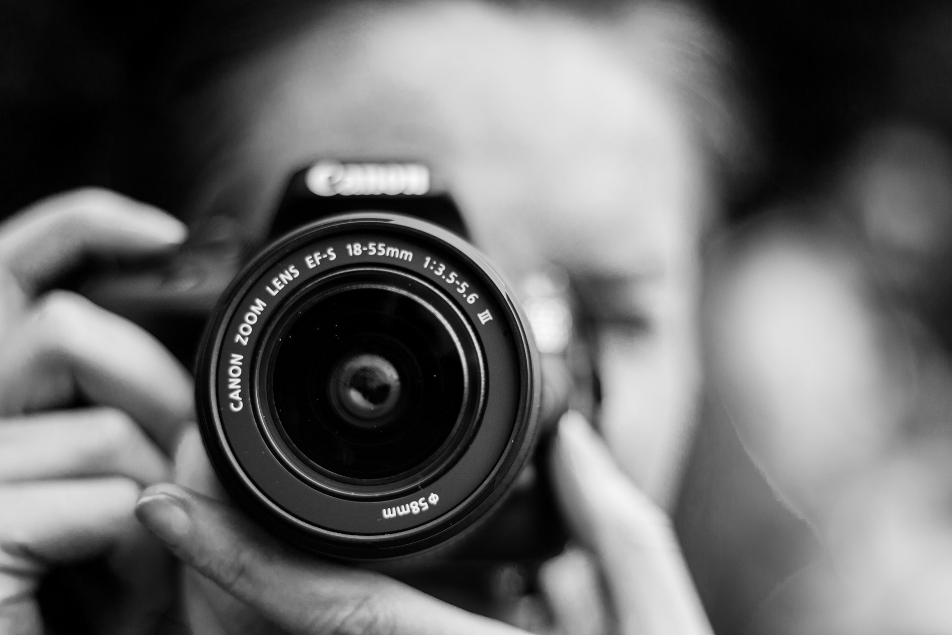 Why Photographers Should Use an Image Sharing Website to Improve Their Sharing Process